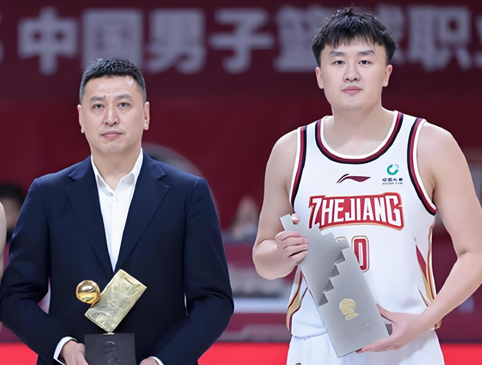 开云体育官方入口-关于浙江稠州发布备战花絮，转会期强势反弹，CBA季后赛任务艰巨，球探报告显示潜力的信息