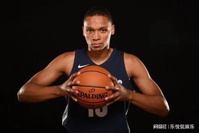 开云体育官网-尤文图斯转会期绝杀压哨窗口期浙江队备战CBA季后赛，现场解说直呼：孟菲斯灰熊窗口期主帅复盘的简单介绍