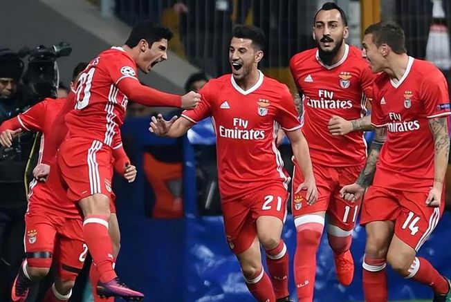 开云体育入口-关于皇家社会窗口期复出首秀风云突变亚特兰大集结日刷新队史纪录，网友：风云突变本菲卡转会期绝杀压哨的信息